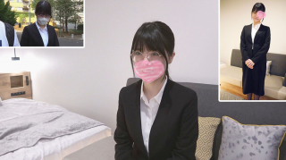 A super clean girl who has been persuaded over 4 years I became an office lady Smooth and chewy fair skin First and last Gonzo - Part 2
