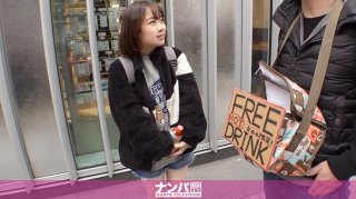 Seriously Nampa first shot 1599 Get a young and hot girl with a hot drink in Shinjuku Former athletes tight body is full of pistons Hot excitement warms various places
