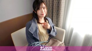 Seriously Nampa first shot When you give out a big cock with Ehomaki she is interested in Ji Po A body that is uplifting to SEX after a long absence The white and big ass is too erotic and the plump body is the best