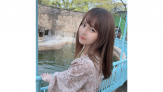 Face Revealed!! 3 Days Only! A Petite And Cute Receptionist Who Can’t Forget The Pleasure That Has Soaked Into Her Body Shows Off Her Masturbation In Public… She Has Very Little Experience With Men, So We Push Aside Her Thick, Pubic Hair And Cum Inside Her Wet Genitals!!