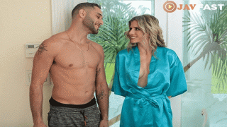 [MilfsLikeItBig] Hot And Sweaty Day Cory Chase