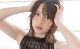 Fair skinned beautiful woman SEX with a happy face Suzu