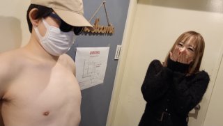 Call a beautiful gal to a share house and cum swallow 3 barrage cum delivery 2 Ai