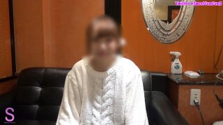Limited number 14 E-cup beauty busty girl student could not pay the tuition fee because he could not work part-time in Corona