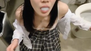 Limited to 3 days Individual shooting Prefectural Commercial Department Book Girl Blow in the toilet from the museum date Creampie squirting at the hotel