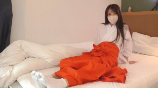 When I put on Misa-chans shrine maiden clothes her innocence improved but her erotic waist was still the same