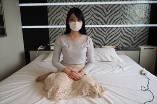 Immediately before the office contract I took off the rubber while shooting by myself and got vaginal cum shot
