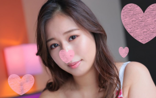 Big Breasts Runaway Married Woman Who Was Playing With A Smartphone In The Park Hoihoi At The Hotel