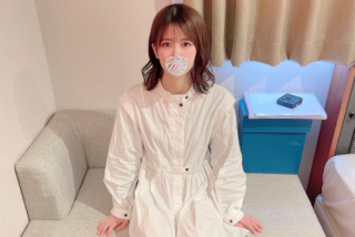The girl I met through the introduction of an acquaintance is a beautiful girl recommended