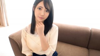 First shot Beautiful female college student Naughty bread stain The cutest beautiful girl in the circle has appeared The appearance seems to be mature but the honest body grows so that the love juice overflows AV application on the net AV experience shooting 1291
