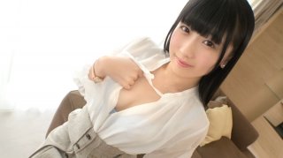 First shot Simple x neat x original intention Expected pants stain A 21-year-old young