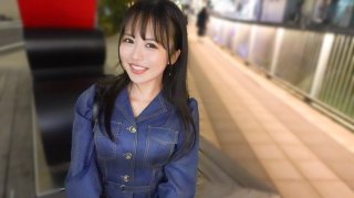 A Popular Cafe Hostess Applied For Sex! This Cute Girl Captures The Hearts Of Customers With Her Sweet Smile, But Her Nipples Make Her Addicted To Pleasure! She Orgasms Multiple Times And Her Squirting Juices Never Stop! [First Shoot] Applying For AV Online → AV Trial Shoot 2433